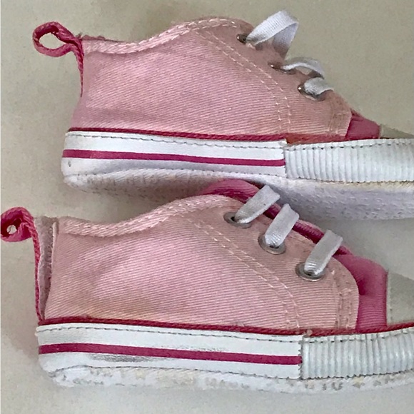 Old Navy Girls’ Sneakers - 3 To 6 Months - Picture 4 of 6